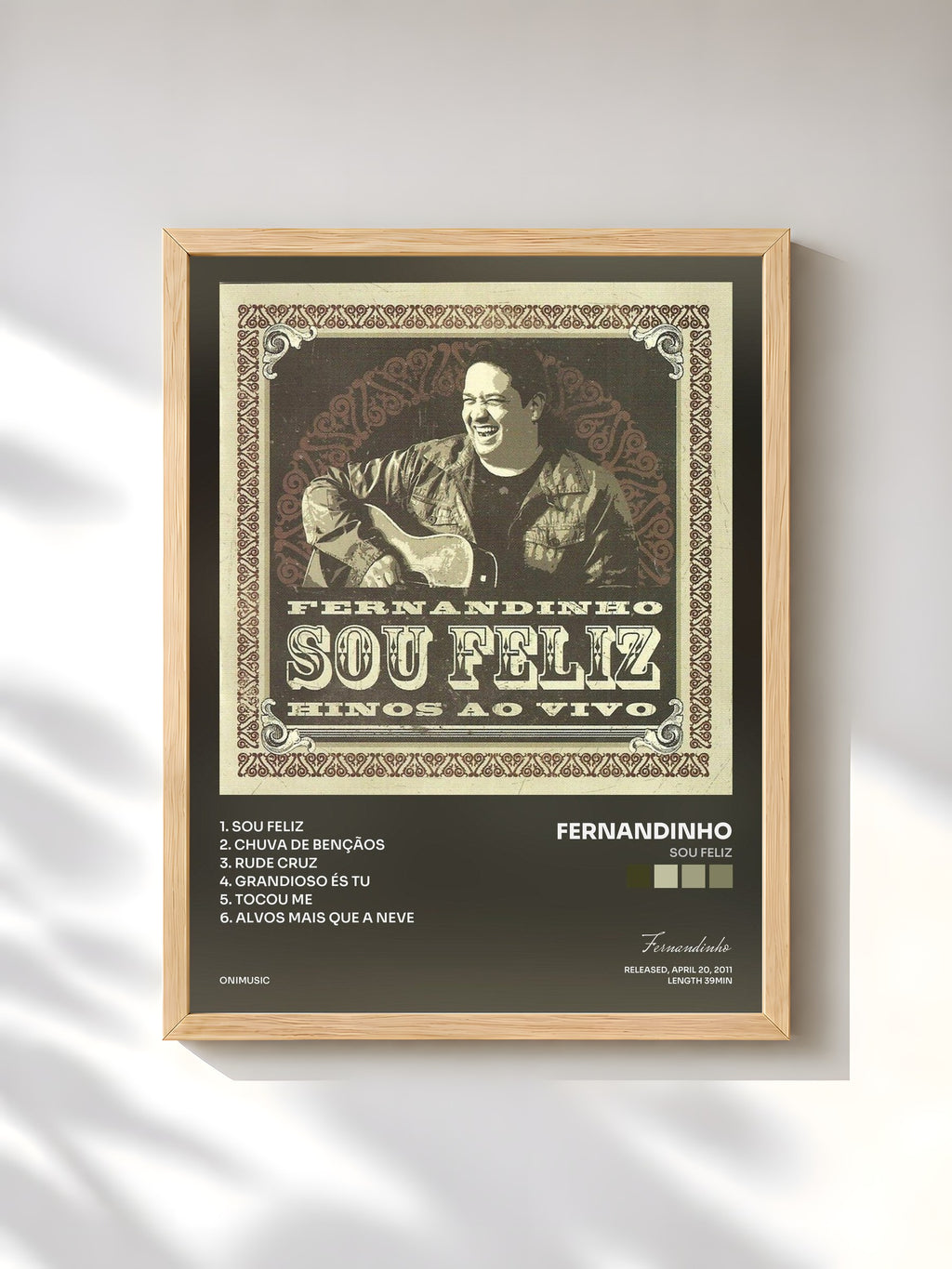 #bois Tableau de l'album Sou Feliz de Fernandinho, cadre en bois brut, imprimé et encadré en France