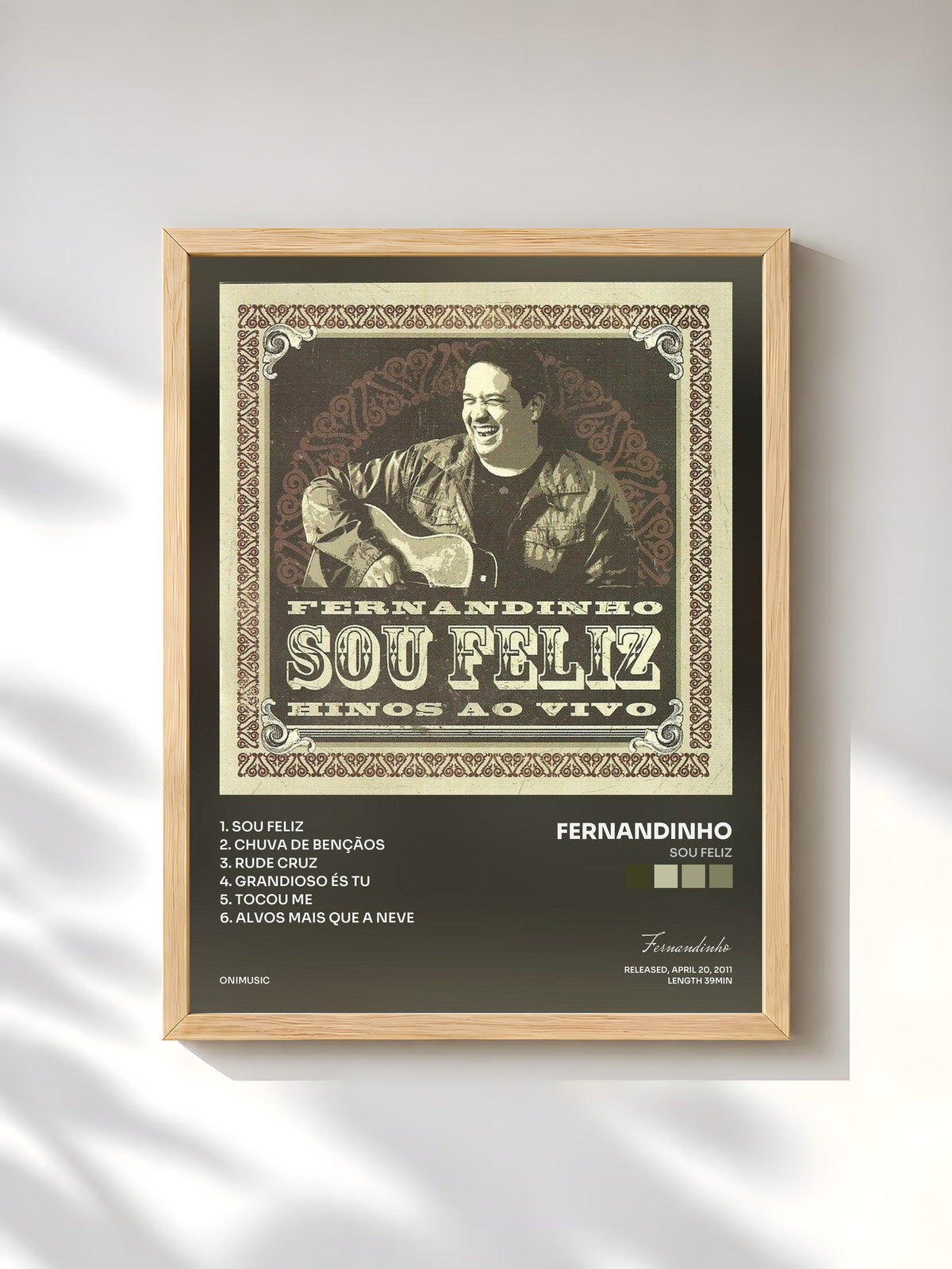 #bois Tableau de l'album Sou Feliz de Fernandinho, cadre en bois brut, imprimé et encadré en France