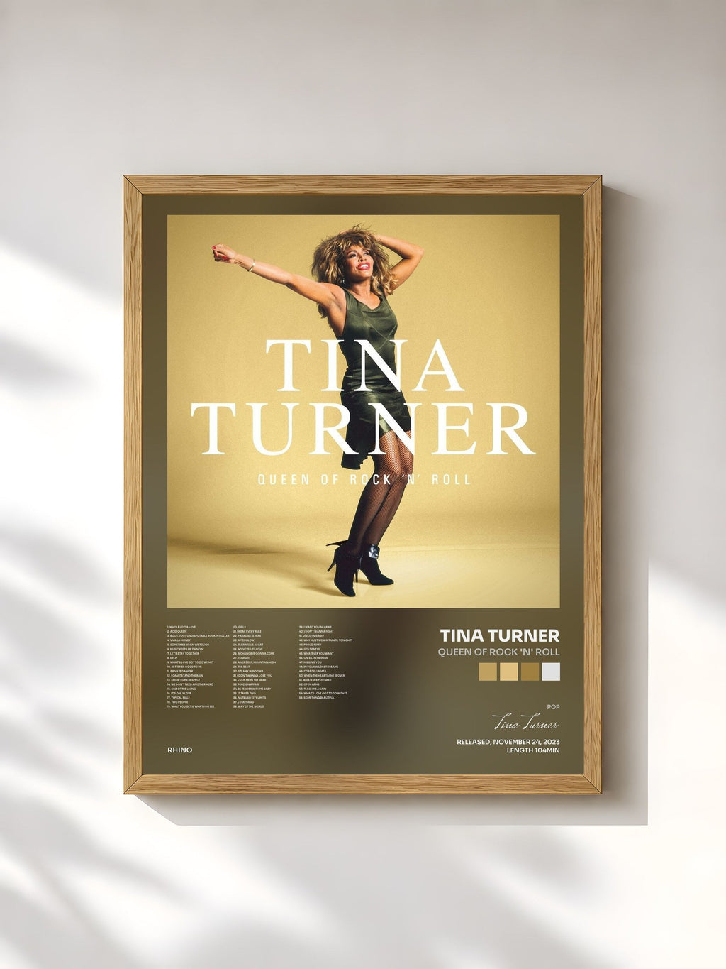 #bois Tableau de l'album Queen Of Rock 'n' Roll de Tina Turner, cadre en bois brut, imprimé et encadré en France