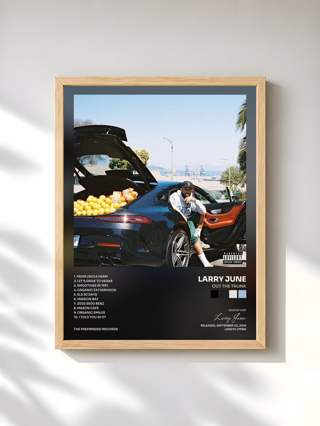 #bois Tableau de l'album Out The Trunk de Larry June, cadre en bois brut, imprimé et encadré en France