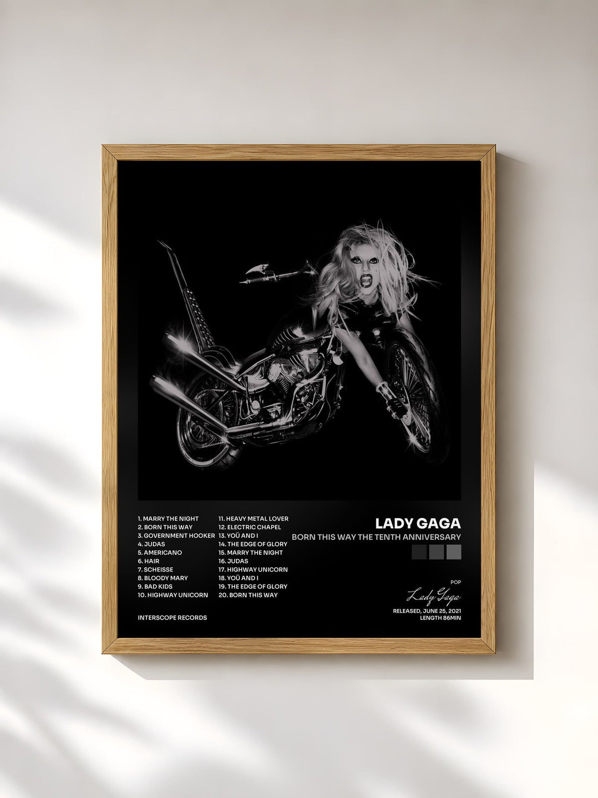#bois Tableau de l'album BORN THIS WAY THE TENTH ANNIVERSARY de Lady Gaga, cadre en bois brut, imprimé et encadré en France