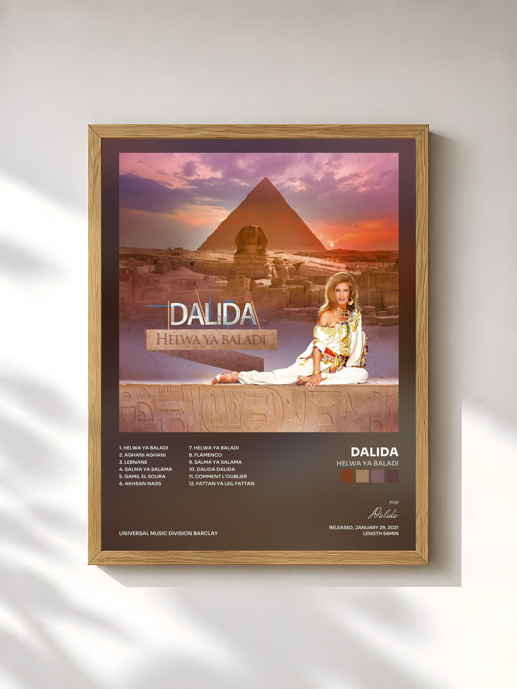 #bois Tableau de l'album Helwa Ya Baladi de Dalida, cadre en bois brut, imprimé et encadré en France