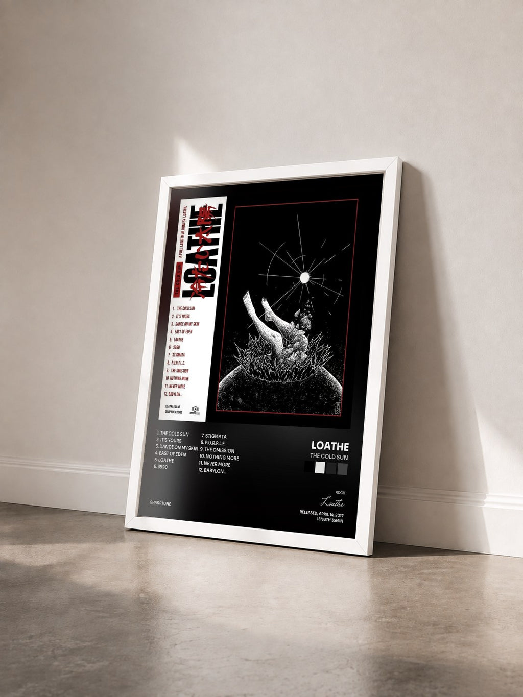 #blanc Tableau de l'album The Cold Sun de Loathe vu de trois quarts, cadre blanc