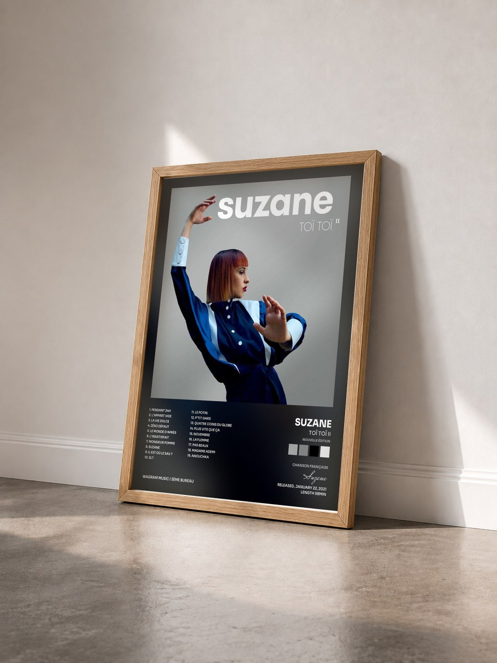 #bois Tableau de l'album Toï Toï II (Nouvelle édition) de Suzane vu de trois quarts, cadre en bois brut
