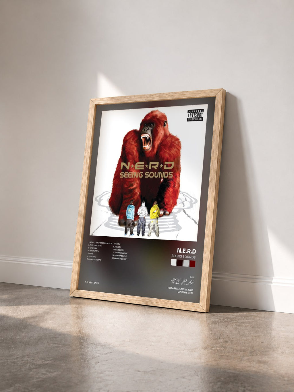 #bois Tableau de l'album Seeing Sounds de N.E.R.D vu de trois quarts, cadre en bois brut