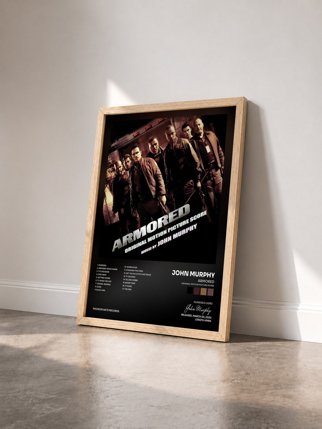 #bois Tableau de l'album Armored (Original Motion Picture Score) de John Murphy vu de trois quarts, cadre en bois brut