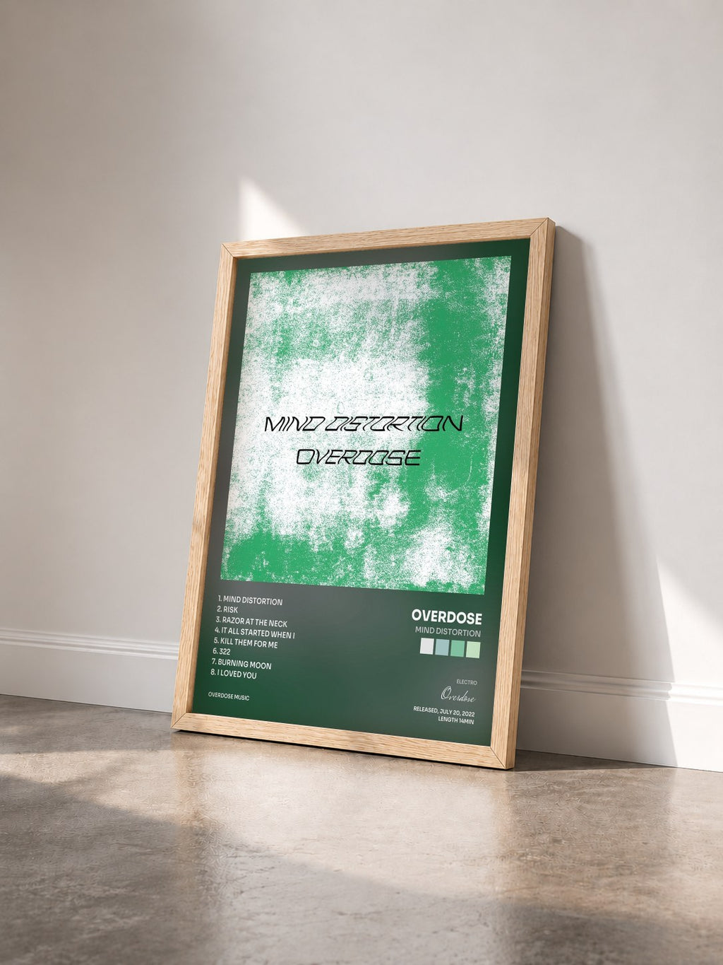 #bois Tableau de l'album Mind Distortion de Overdose vu de trois quarts, cadre en bois brut