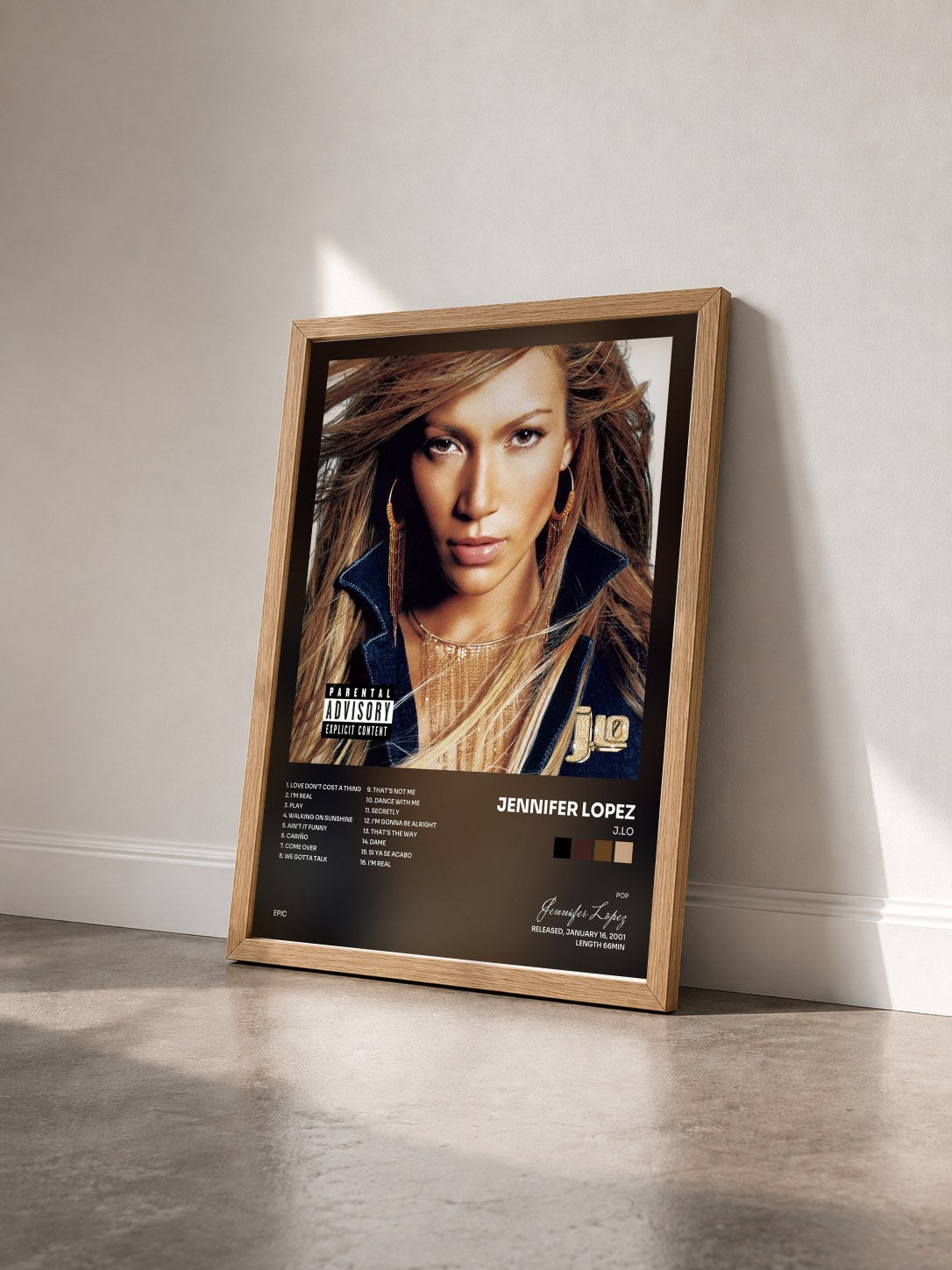 #bois Tableau de l'album J.Lo de Jennifer Lopez vu de trois quarts, cadre en bois brut