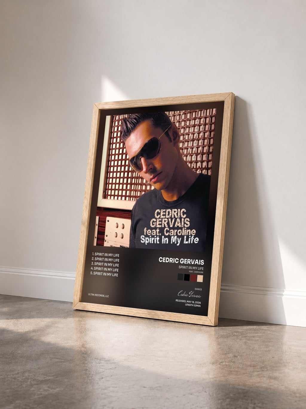 #bois Tableau de l'album Spirit In My Life (feat. Caroline) de Cedric Gervais vu de trois quarts, cadre en bois brut