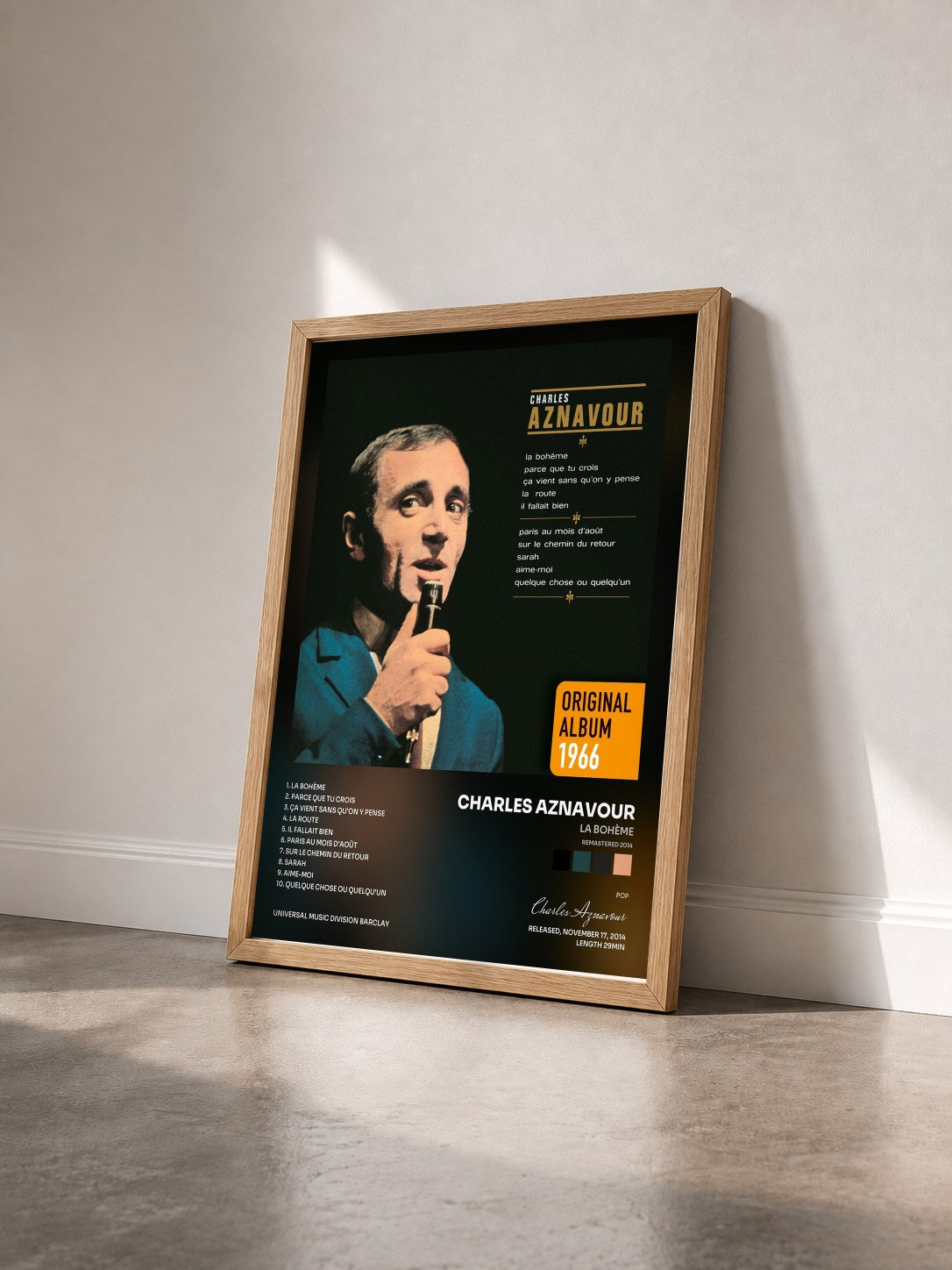 #bois Tableau de l'album La Bohème (Remastered 2014) de Charles Aznavour vu de trois quarts, cadre en bois brut