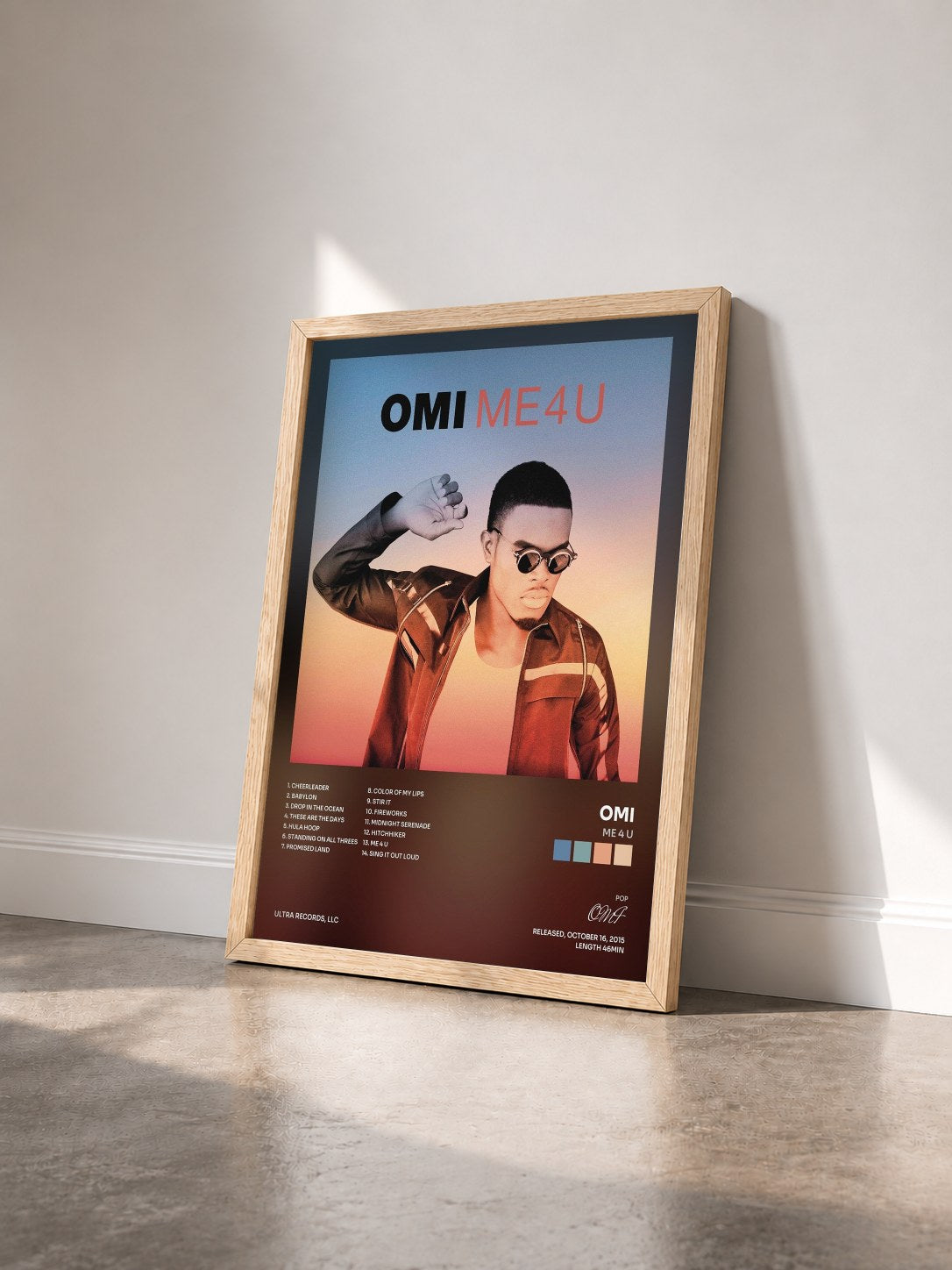 #bois Tableau de l'album Me 4 U de OMI vu de trois quarts, cadre en bois brut