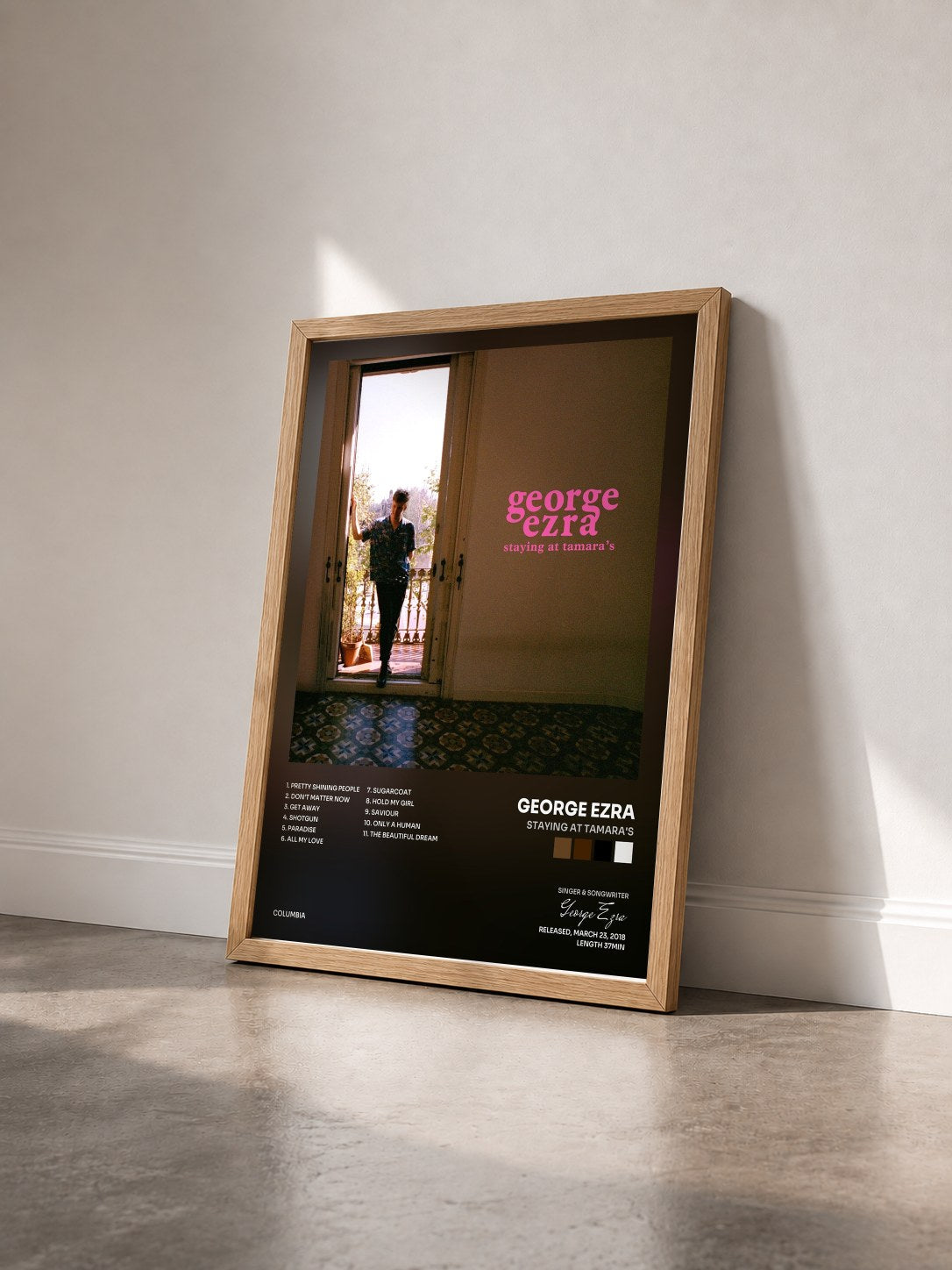 #bois Tableau de l'album Staying at Tamara's de George Ezra vu de trois quarts, cadre en bois brut