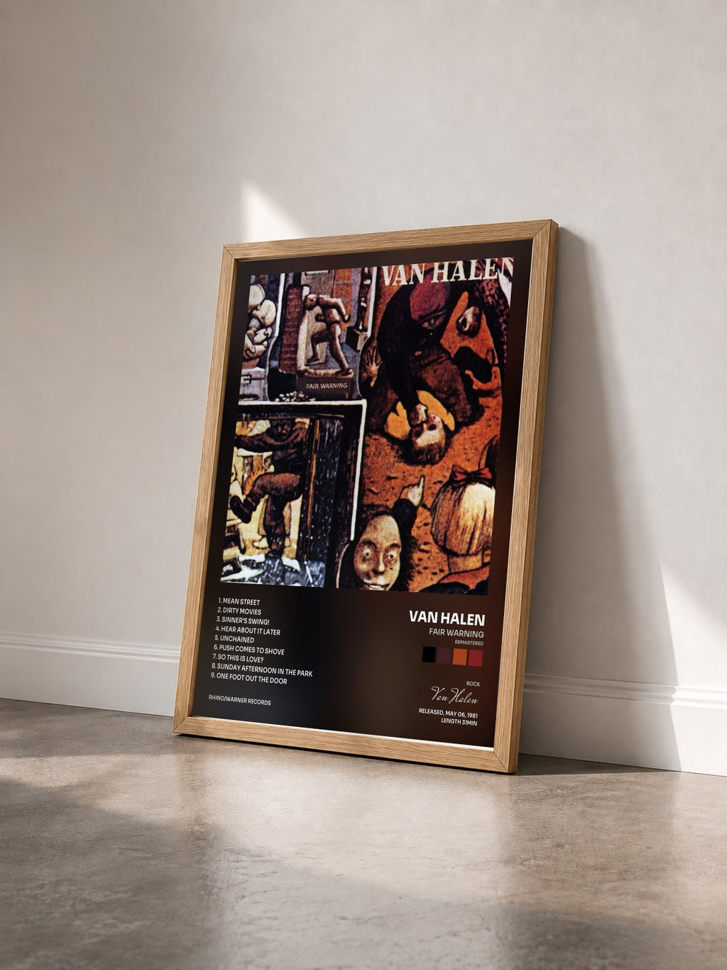 #bois Tableau de l'album Fair Warning (Remastered) de Van Halen vu de trois quarts, cadre en bois brut