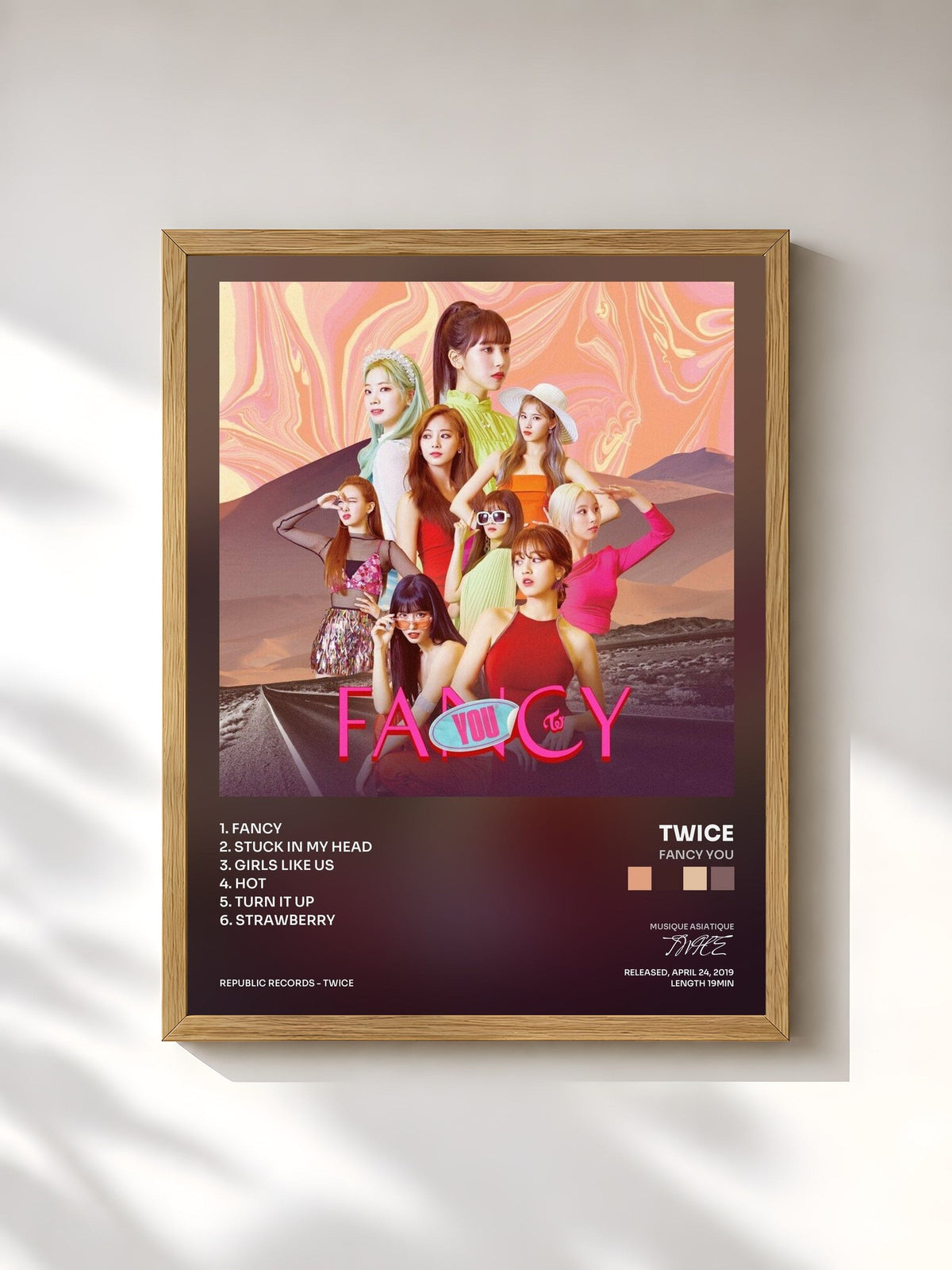 #bois Tableau de l'album FANCY YOU de TWICE, cadre en bois brut, imprimé et encadré en France