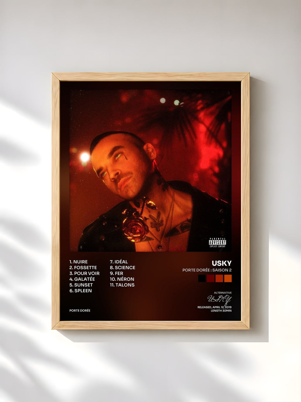 #bois Tableau de l'album Porte dorée : saison 2 de USKY, cadre en bois brut, imprimé et encadré en France