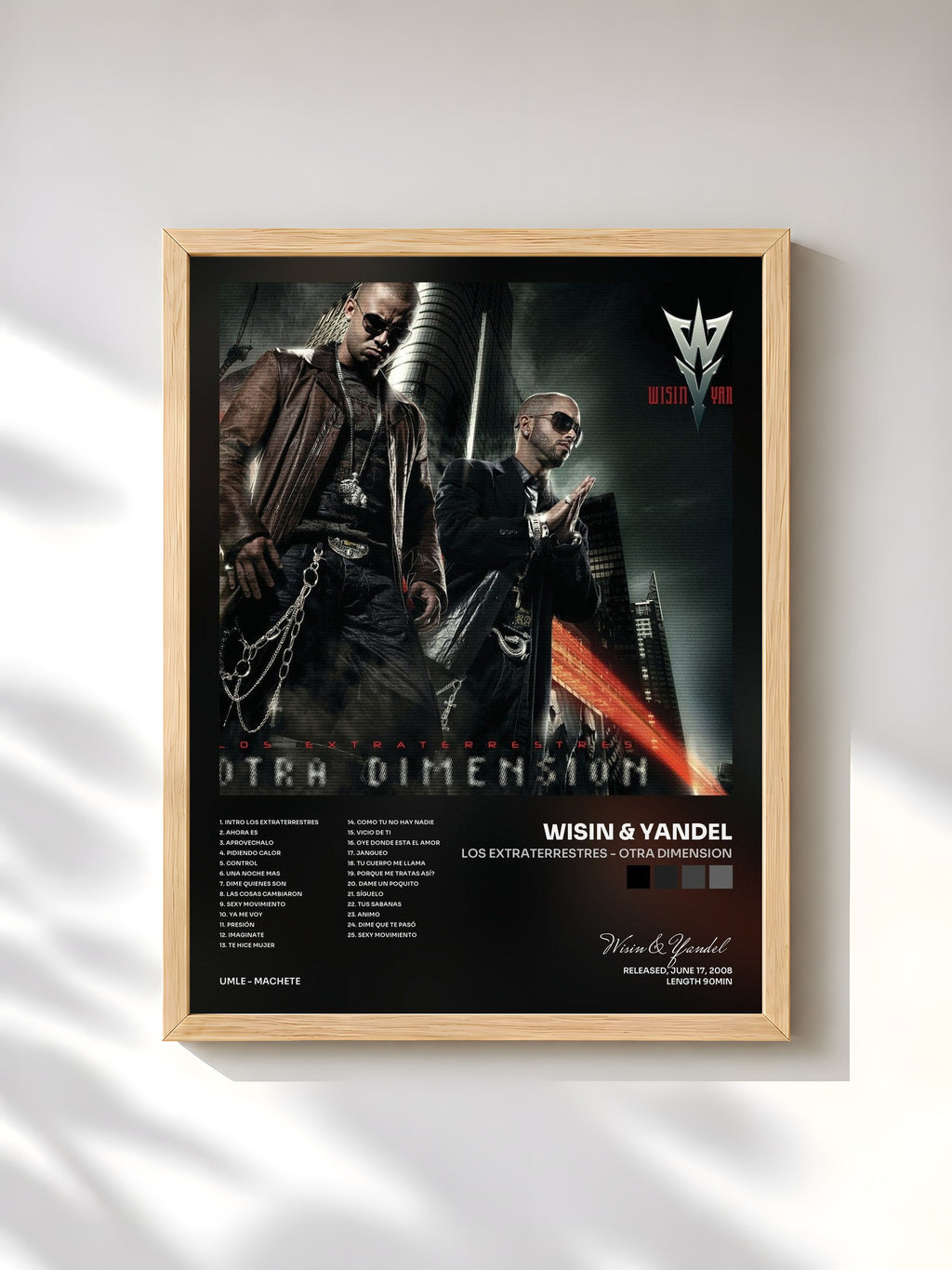 #bois Tableau de l'album Los Extraterrestres - Otra Dimension de Wisin & Yandel, cadre en bois brut, imprimé et encadré en France