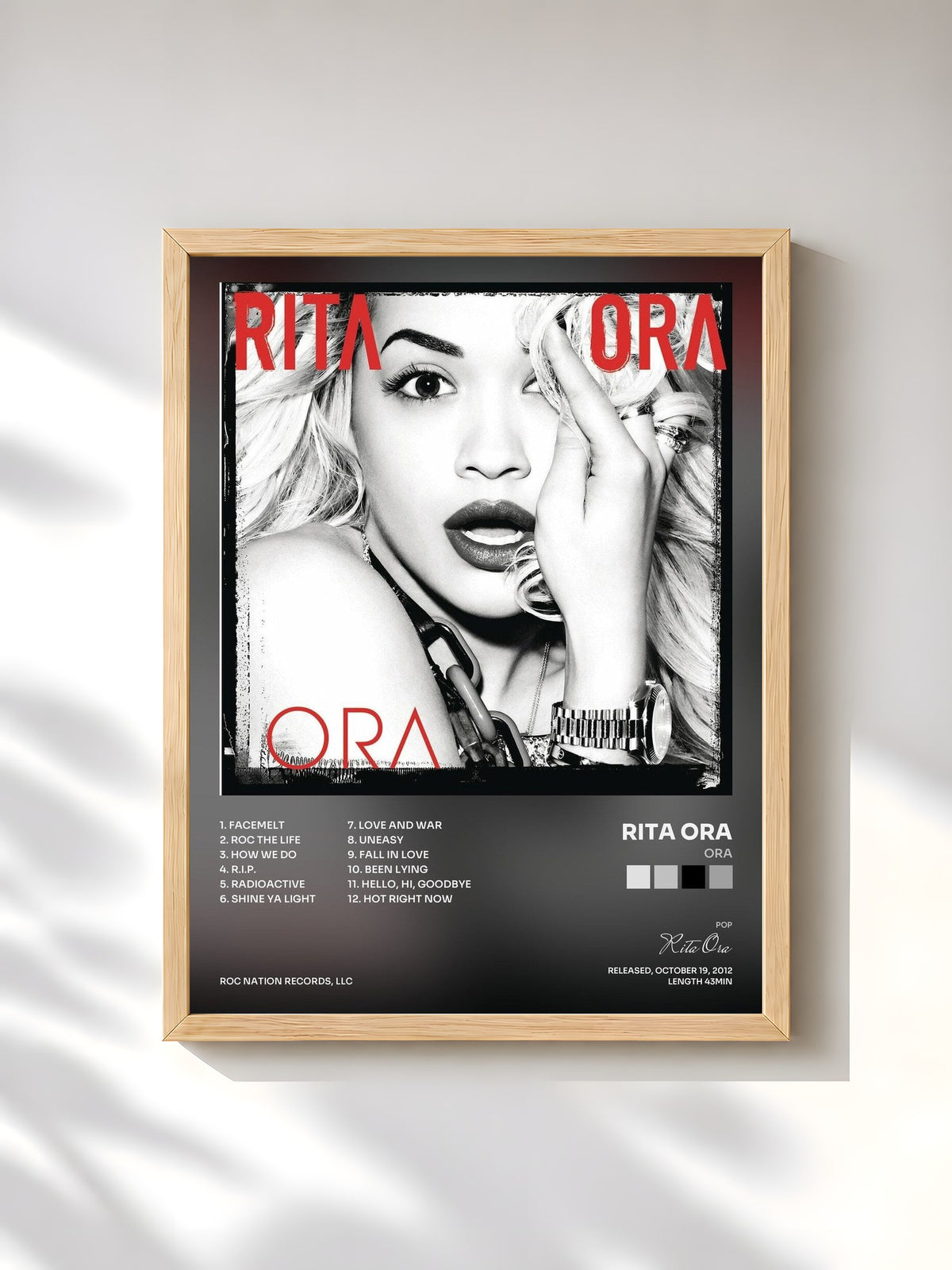 #bois Tableau de l'album ORA de Rita Ora, cadre en bois brut, imprimé et encadré en France