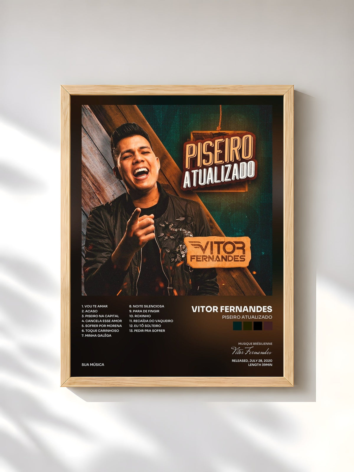 #bois Tableau de l'album Piseiro Atualizado de Vitor Fernandes, cadre en bois brut, imprimé et encadré en France