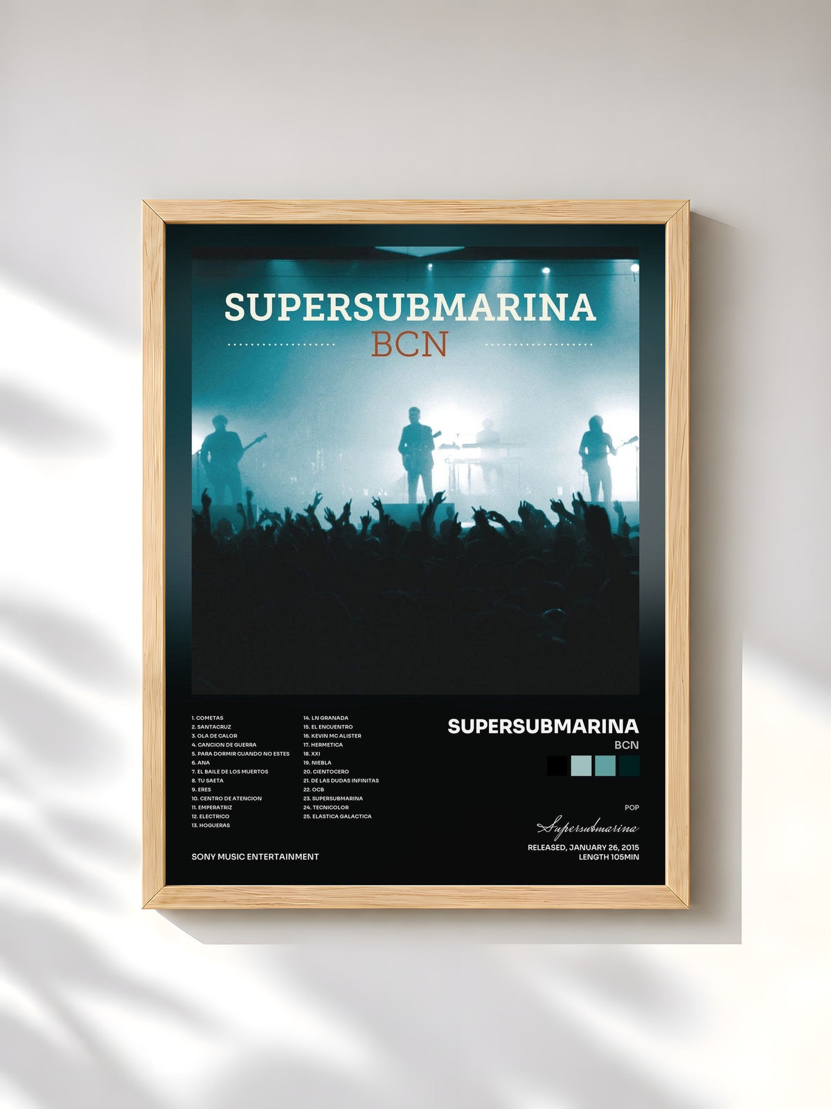 #bois Tableau de l'album BCN de Supersubmarina, cadre en bois brut, imprimé et encadré en France