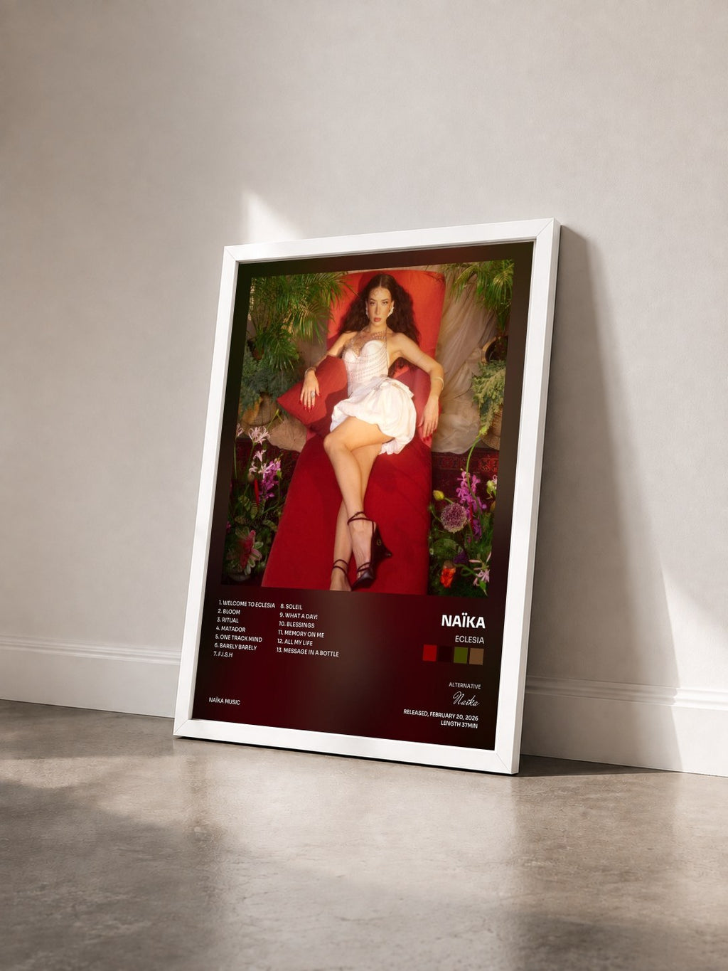 #blanc Tableau de l'album ECLESIA de Naïka vu de trois quarts, cadre blanc
