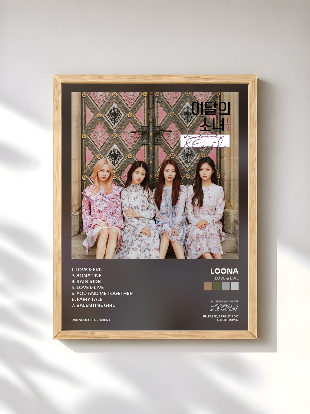 #bois Tableau de l'album Love & Evil de LOONA, cadre en bois brut, imprimé et encadré en France