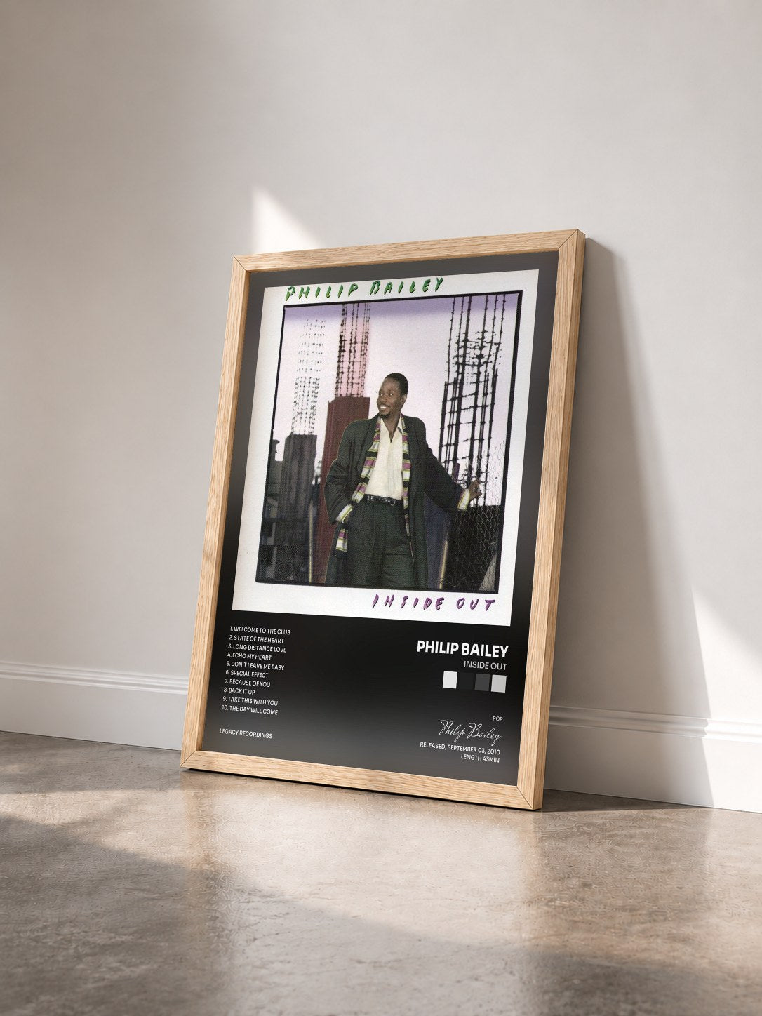 #bois Tableau de l'album Inside Out de Philip Bailey vu de trois quarts, cadre en bois brut