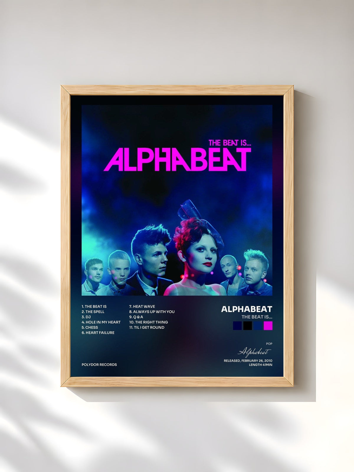 #bois Tableau de l'album The Beat Is... de Alphabeat, cadre en bois brut, imprimé et encadré en France