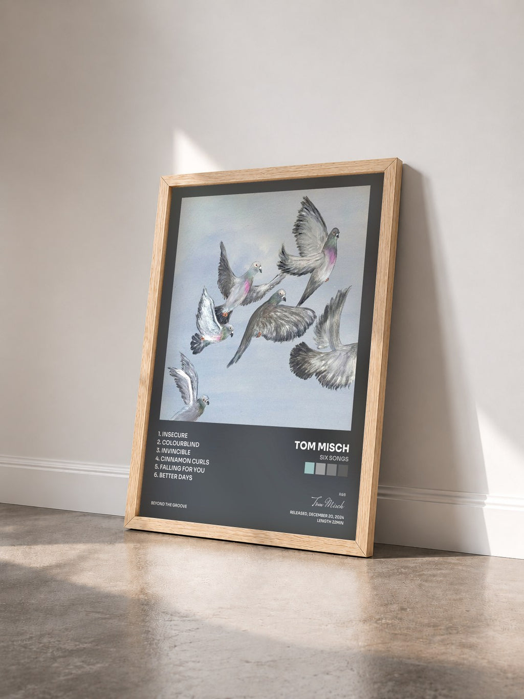 #bois Tableau de l'album Six Songs de Tom Misch vu de trois quarts, cadre en bois brut