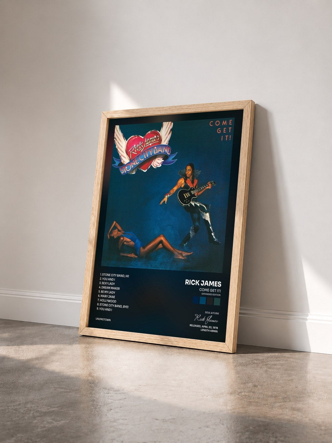 #bois Tableau de l'album Come Get It! (Expanded Edition) de Rick James vu de trois quarts, cadre en bois brut