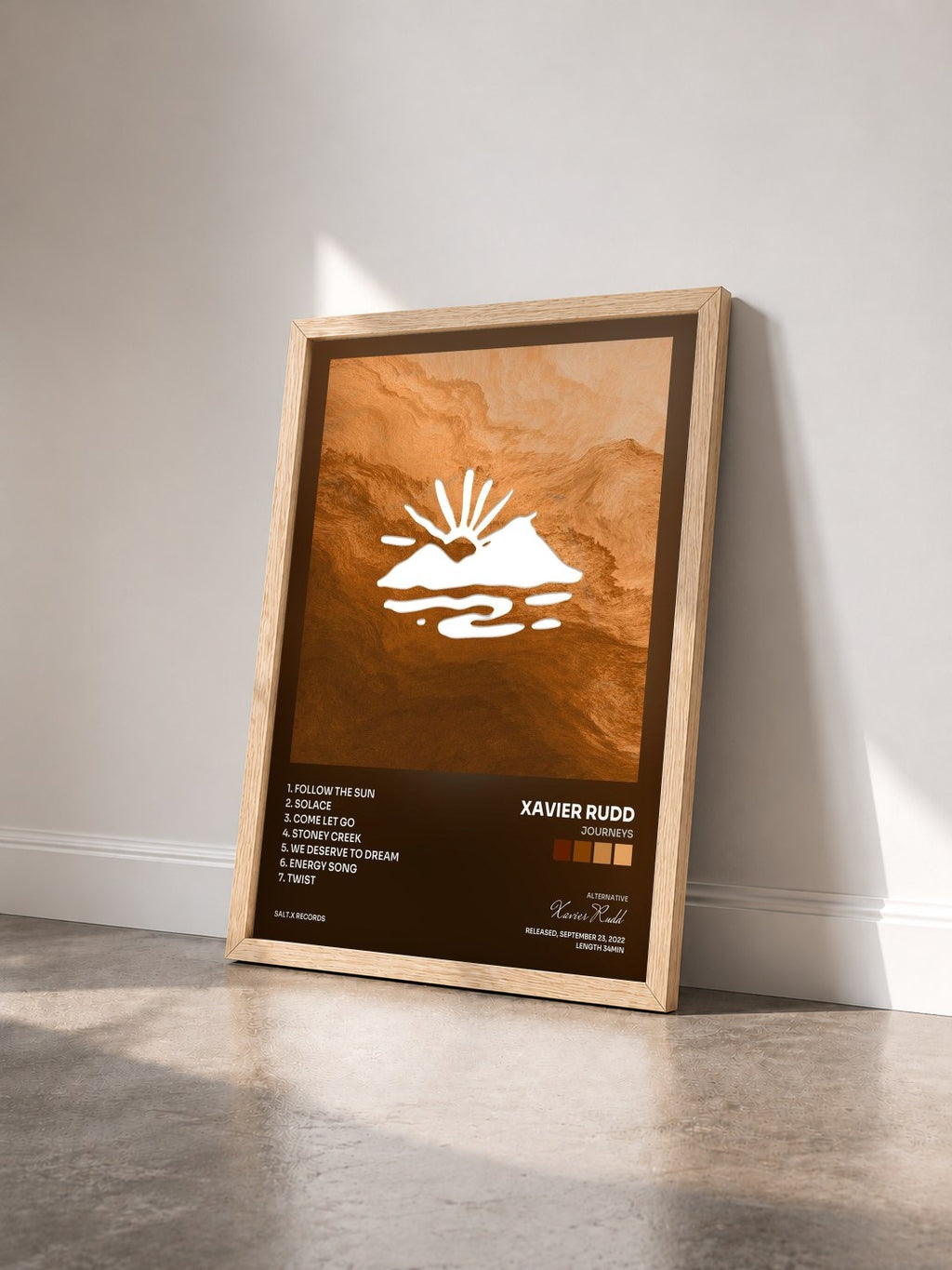 #bois Tableau de l'album Journeys de Xavier Rudd vu de trois quarts, cadre en bois brut