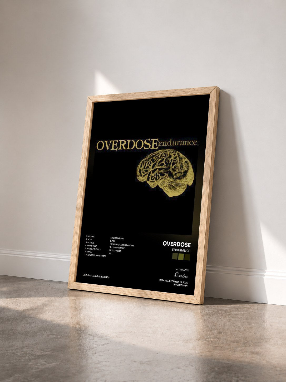 #bois Tableau de l'album Endurance de Overdose vu de trois quarts, cadre en bois brut