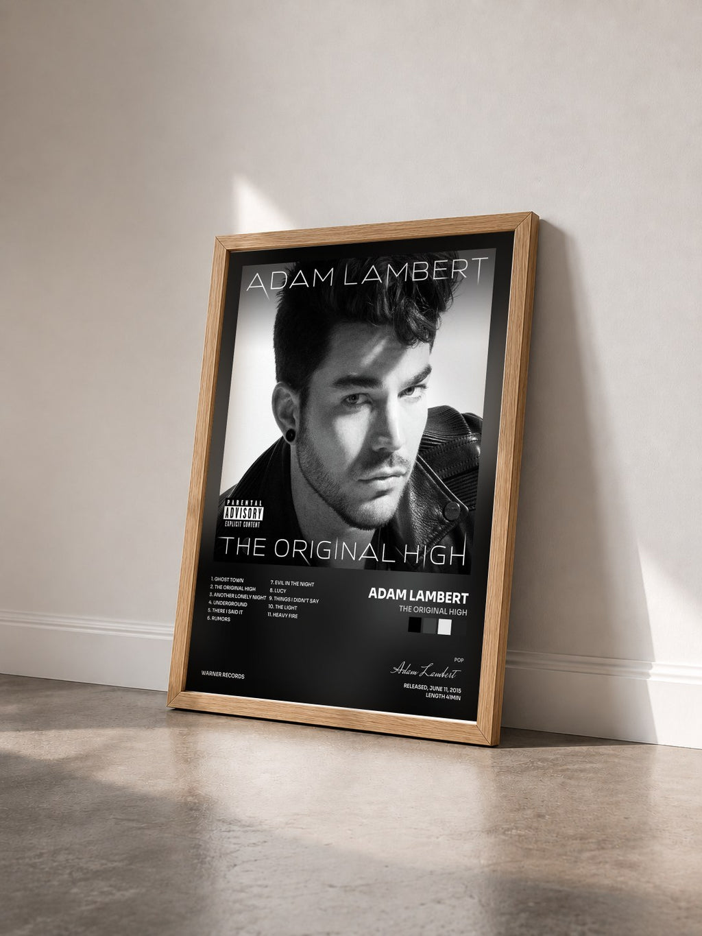 #bois Tableau de l'album The Original High de Adam Lambert vu de trois quarts, cadre en bois brut