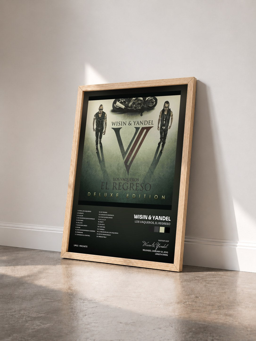 #bois Tableau de l'album Los Vaqueros, El Regreso de Wisin & Yandel vu de trois quarts, cadre en bois brut