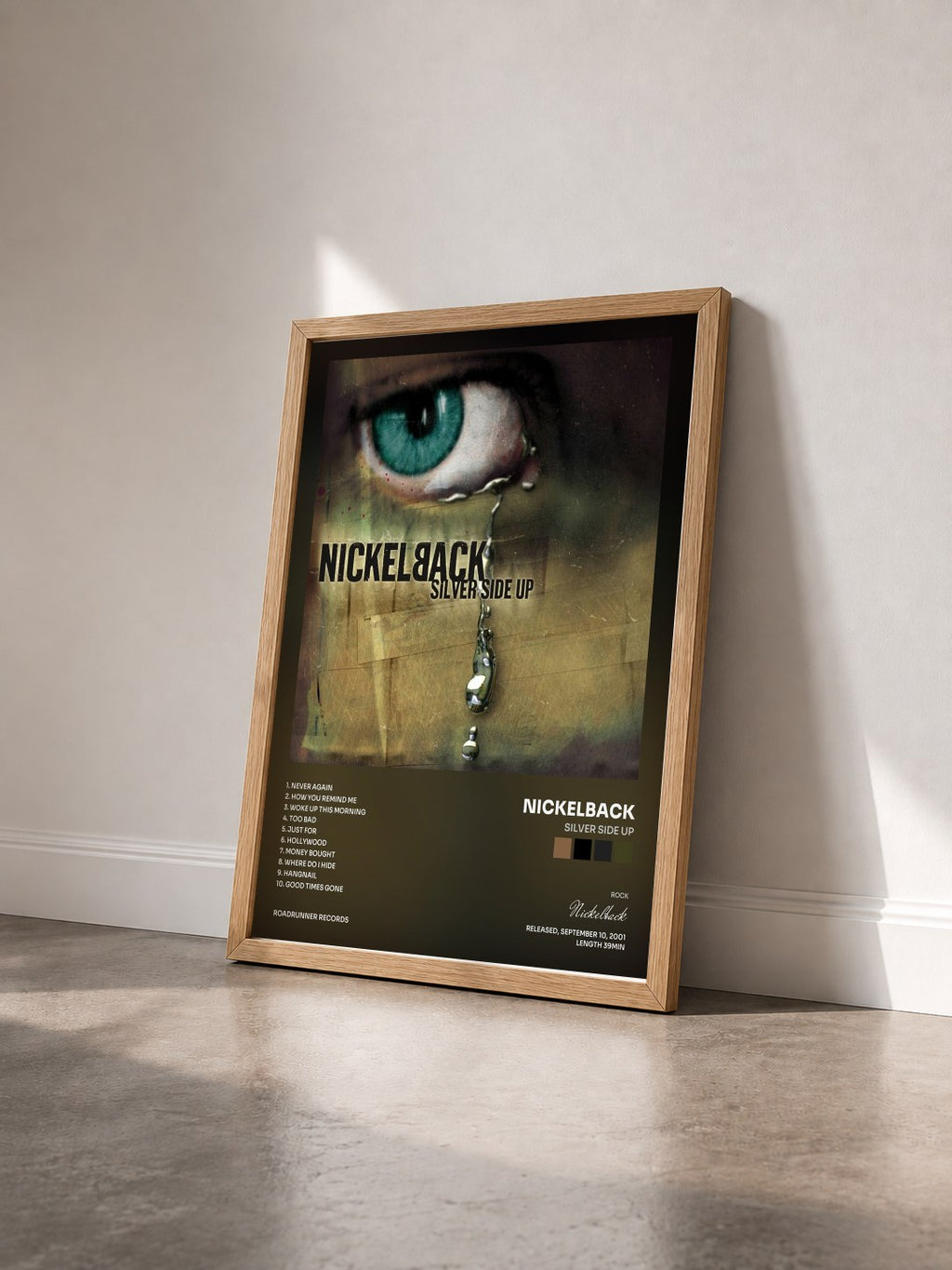 #bois Tableau de l'album Silver Side Up de Nickelback vu de trois quarts, cadre en bois brut