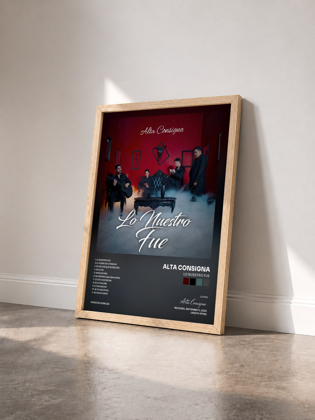 #bois Tableau de l'album Lo Nuestro Fue de Alta Consigna vu de trois quarts, cadre en bois brut
