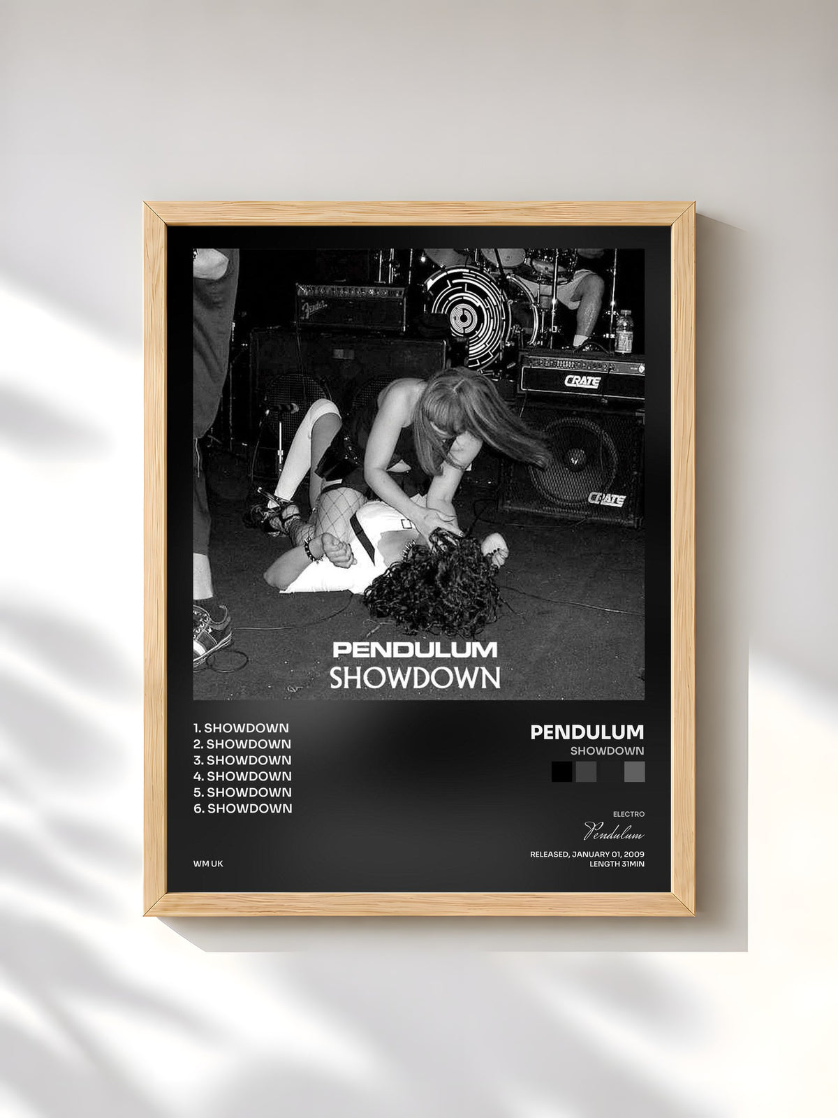 #bois Tableau de l'album Showdown de Pendulum, cadre en bois brut, imprimé et encadré en France