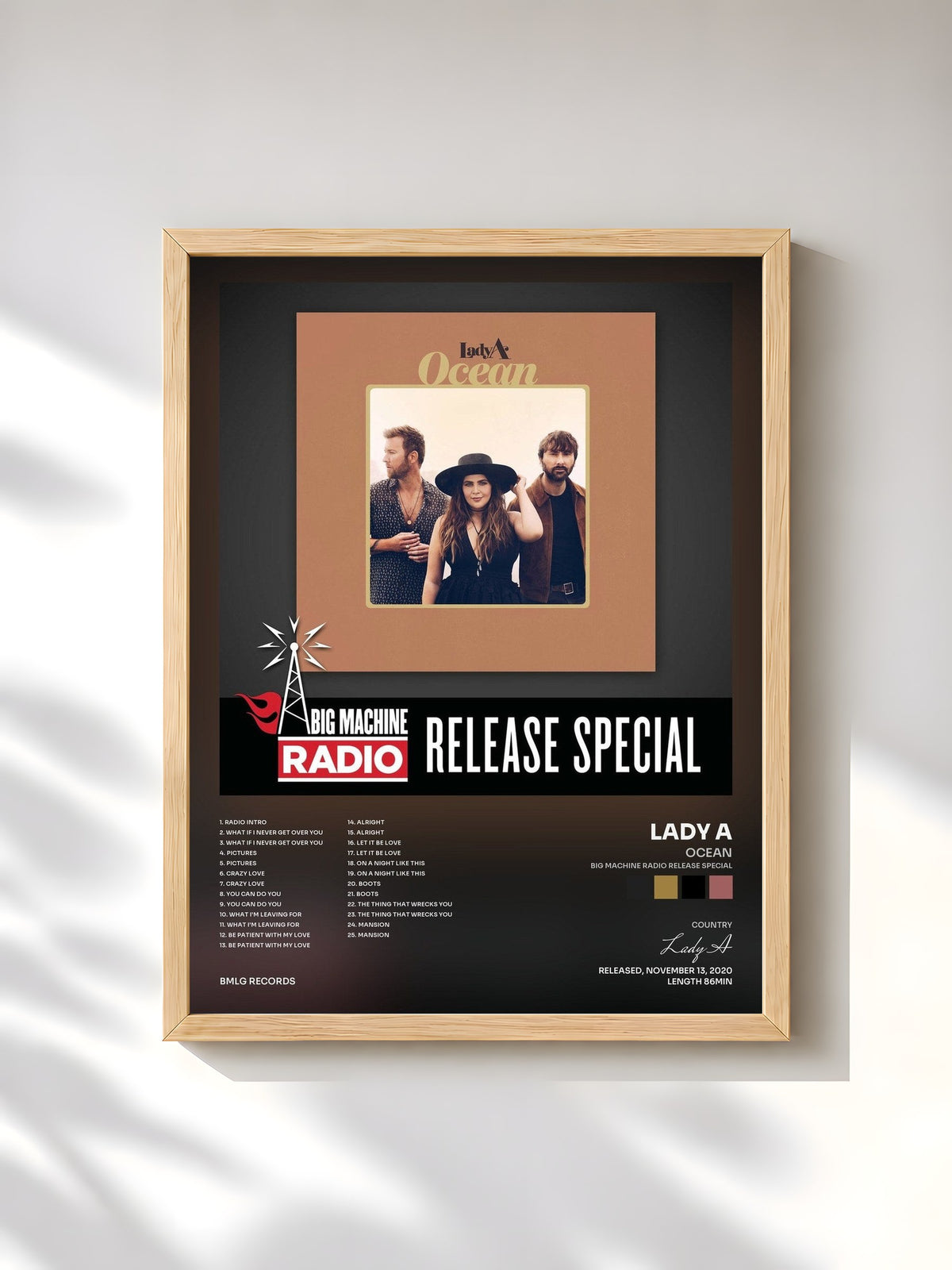 #bois Tableau de l'album Ocean (Big Machine Radio Release Special) de Lady A, cadre en bois brut, imprimé et encadré en France