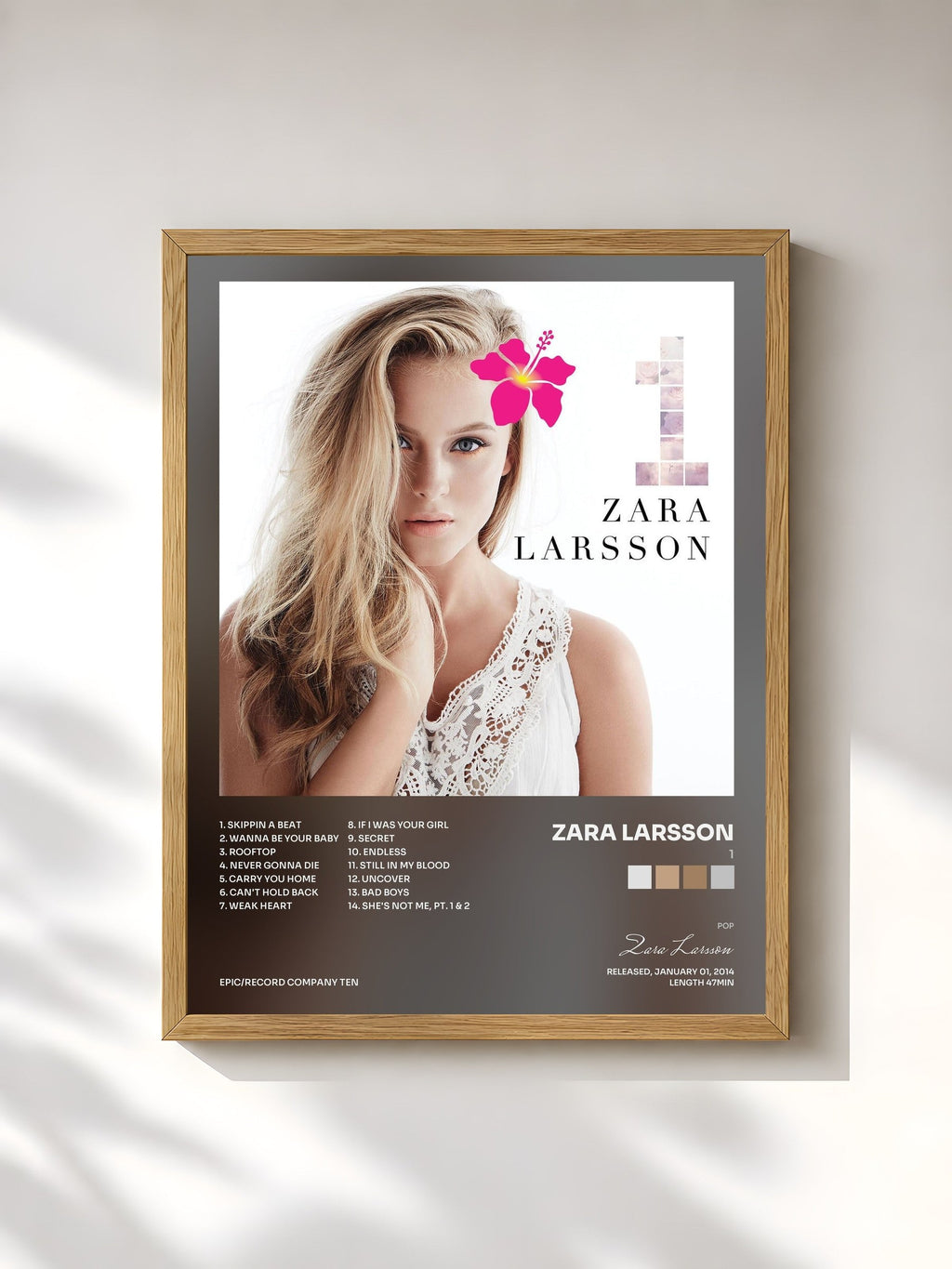 #bois Tableau de l'album 1 de Zara Larsson, cadre en bois brut, imprimé et encadré en France