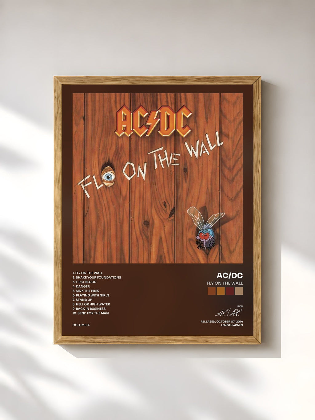 #bois Tableau de l'album Fly On the Wall de AC/DC, cadre en bois brut, imprimé et encadré en France