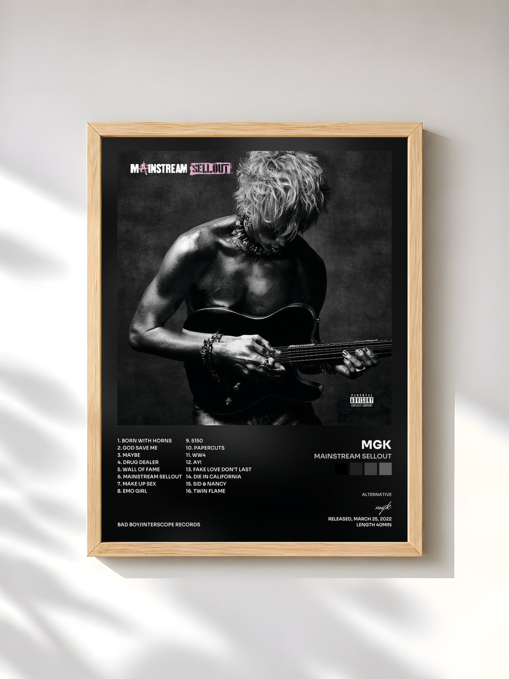#bois Tableau de l'album mainstream sellout de mgk, cadre en bois brut, imprimé et encadré en France
