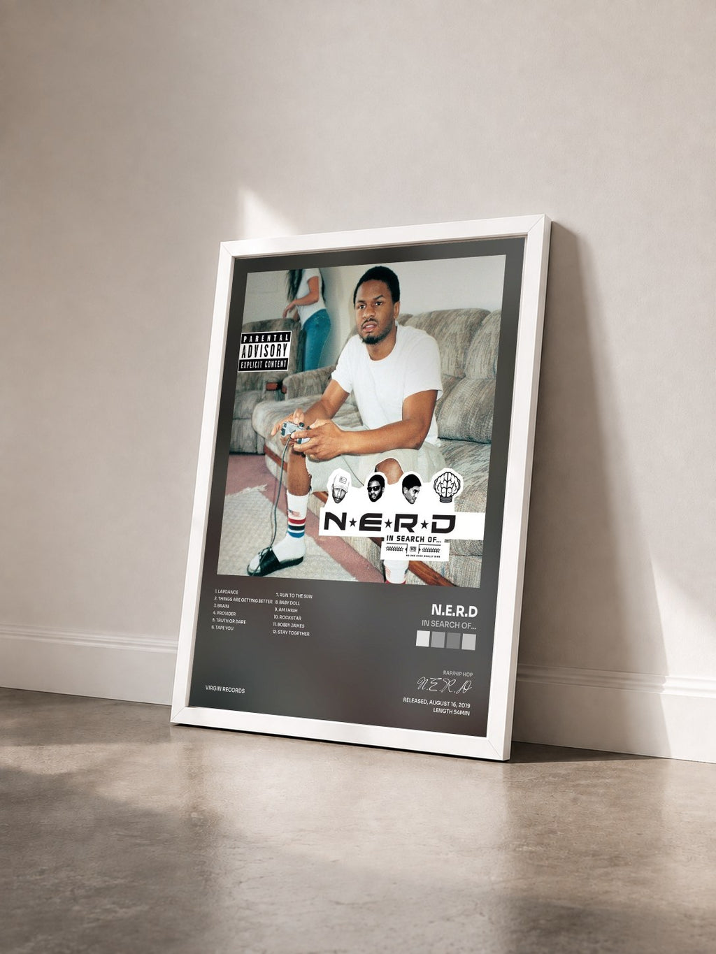 #blanc Tableau de l'album In Search Of... de N.E.R.D vu de trois quarts, cadre blanc