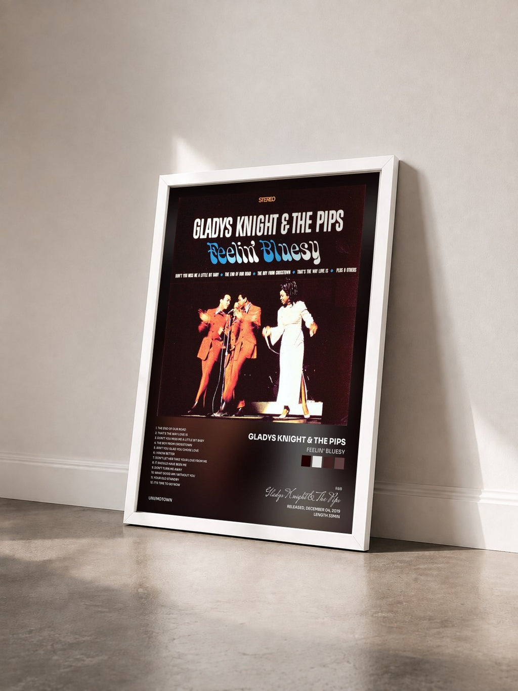 #blanc Tableau de l'album Feelin' Bluesy de Gladys Knight & The Pips vu de trois quarts, cadre blanc