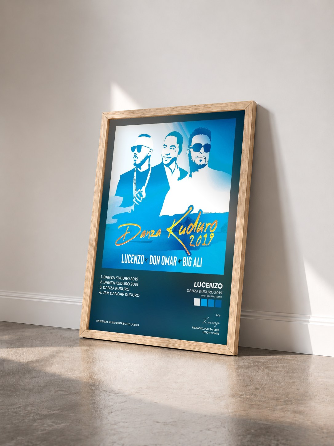 #bois Tableau de l'album Danza Kuduro 2019 (Luigi Ramirez Remix) de Lucenzo vu de trois quarts, cadre en bois brut