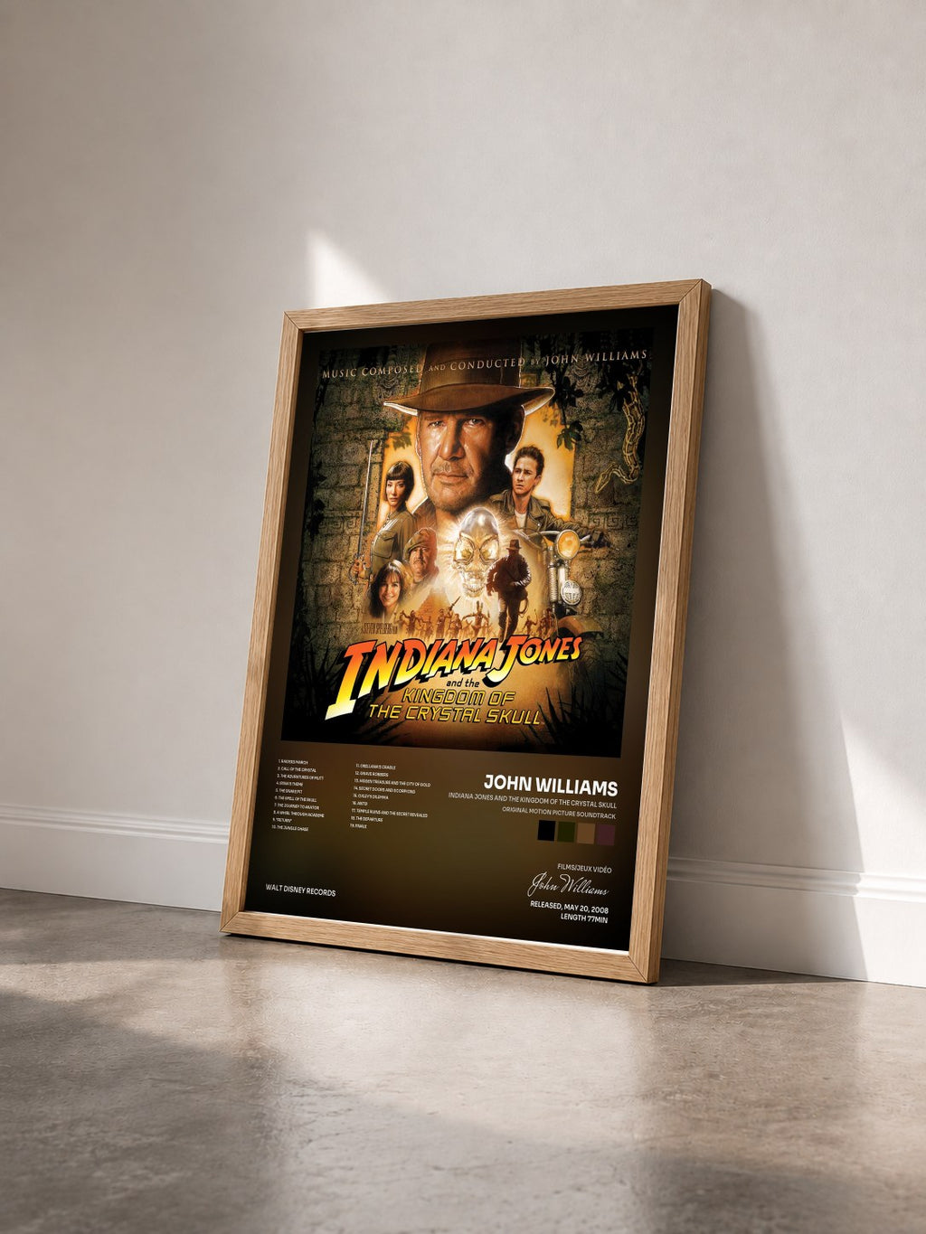 #bois Tableau de l'album Indiana Jones and the Kingdom of the Crystal Skull (Original Motion Picture Soundtrack) de John Williams vu de trois quarts, cadre en bois brut