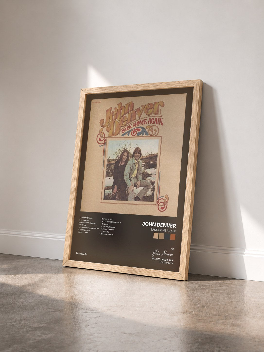 #bois Tableau de l'album Back Home Again de John Denver vu de trois quarts, cadre en bois brut