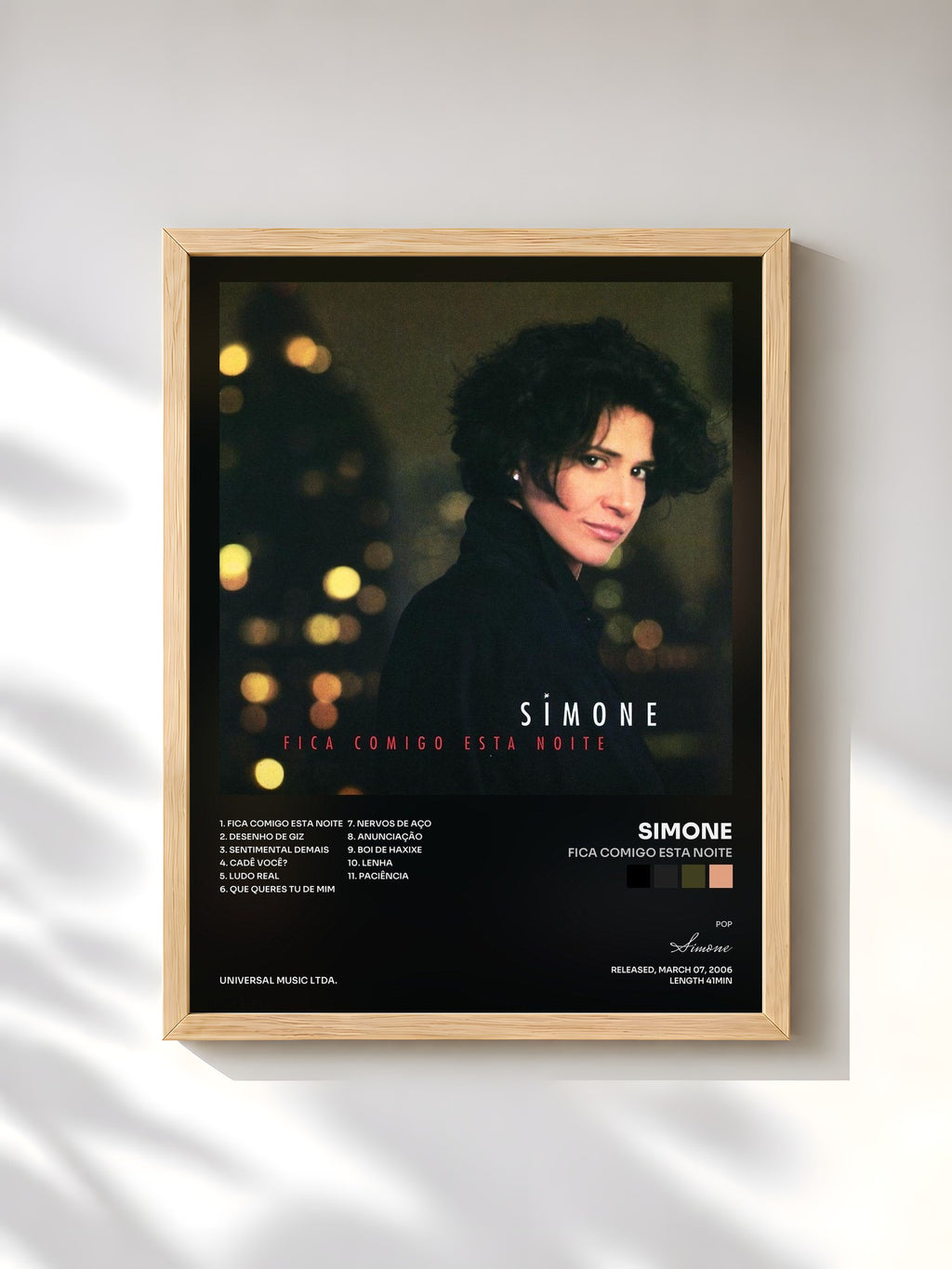 #bois Tableau de l'album Fica Comigo Esta Noite de Simone, cadre en bois brut, imprimé et encadré en France