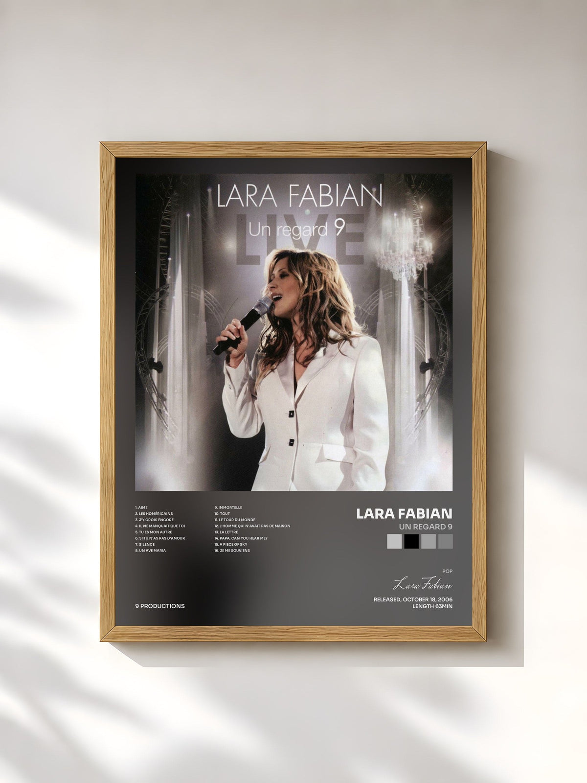 #bois Tableau de l'album Un Regard 9 de Lara Fabian, cadre en bois brut, imprimé et encadré en France