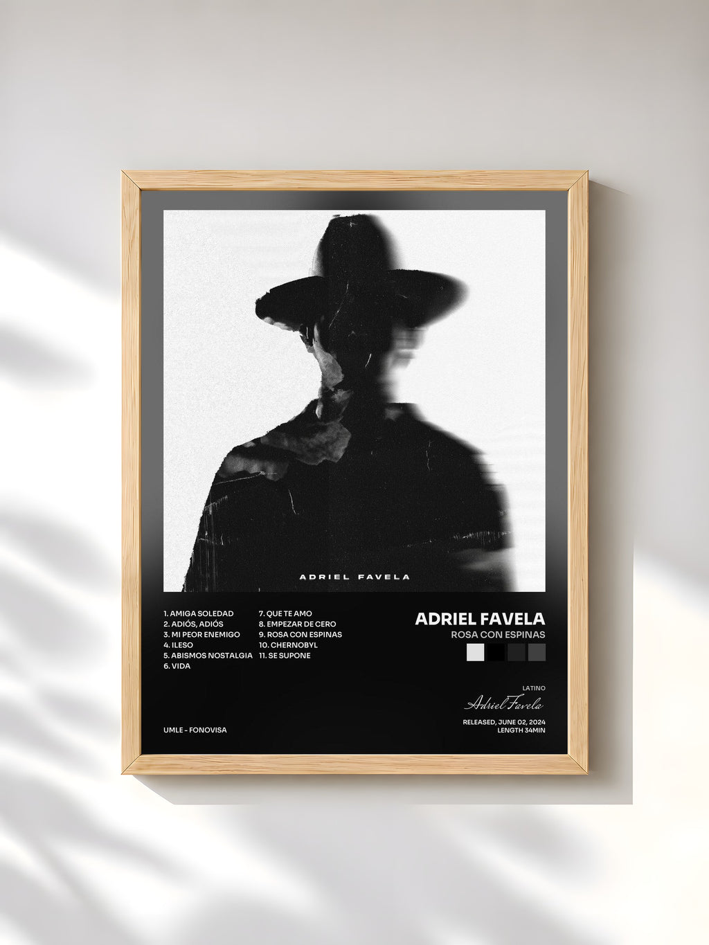 #bois Tableau de l'album Rosa Con Espinas de Adriel Favela, cadre en bois brut, imprimé et encadré en France