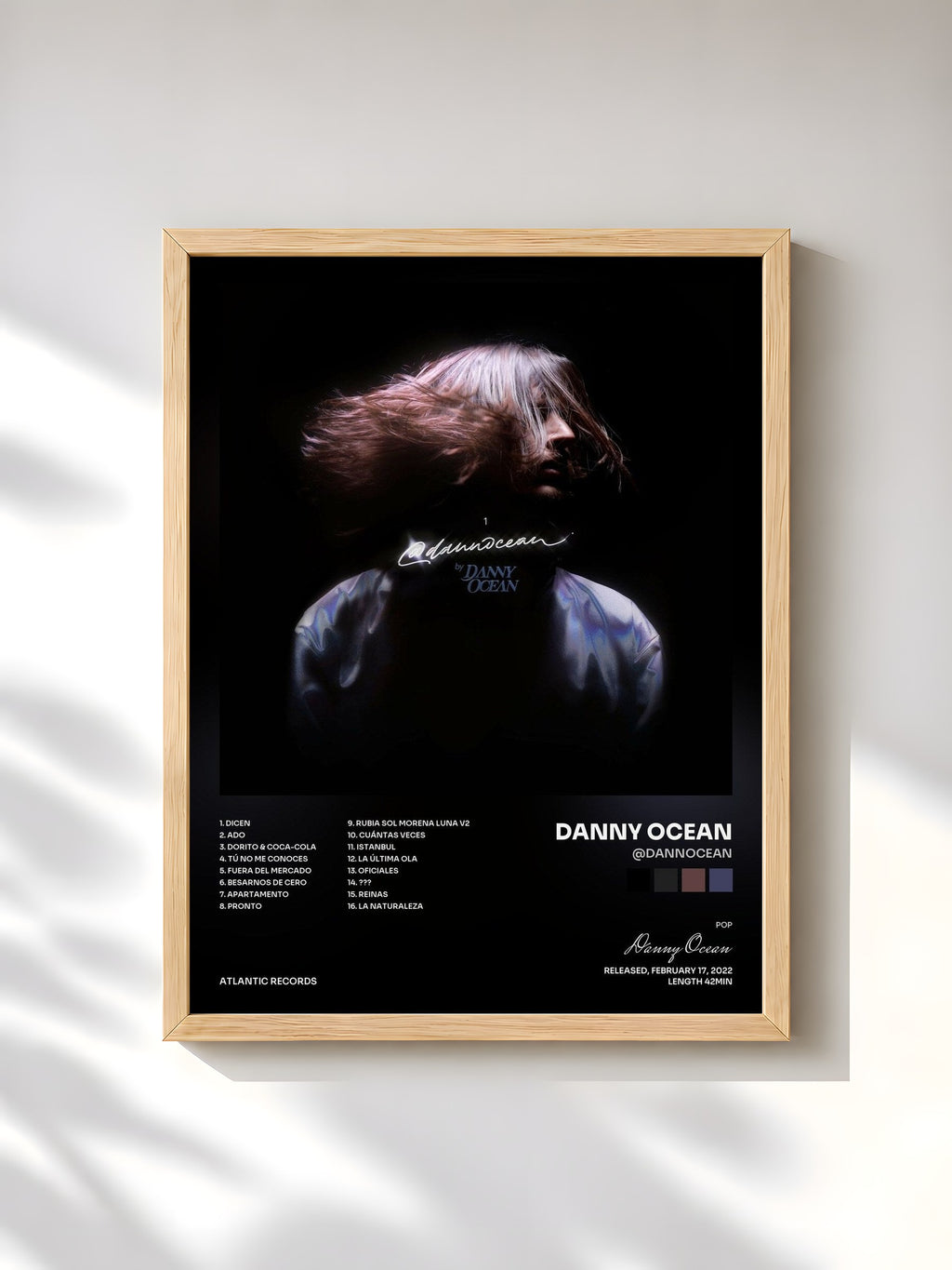 #bois Tableau de l'album @dannocean de Danny Ocean, cadre en bois brut, imprimé et encadré en France