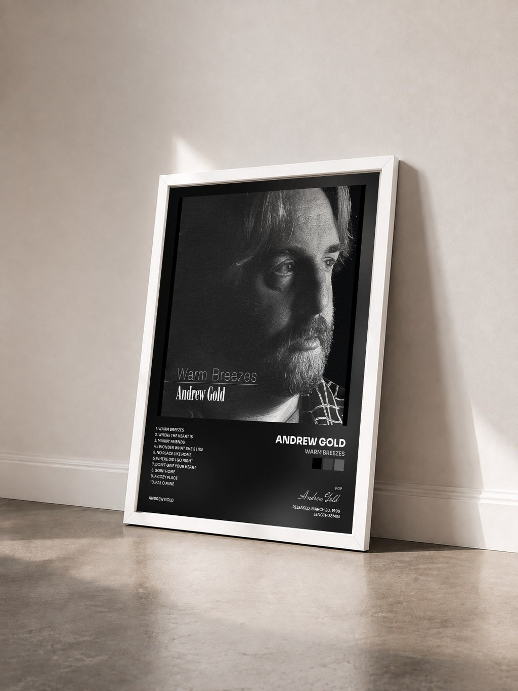 #blanc Tableau de l'album Warm Breezes de Andrew Gold vu de trois quarts, cadre blanc